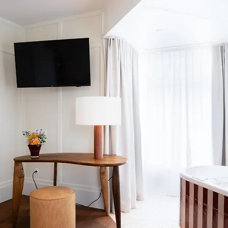 Bonnie Hotel
