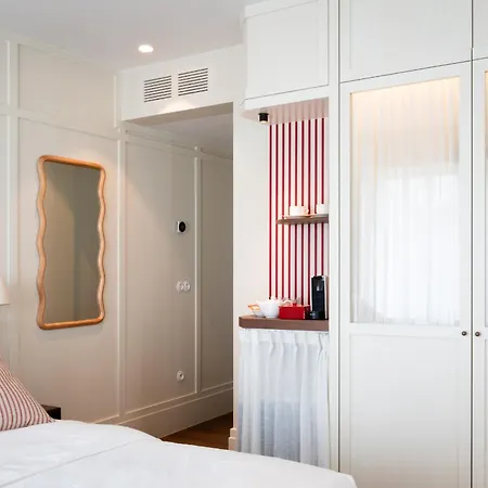 Bonnie Hotel 4*